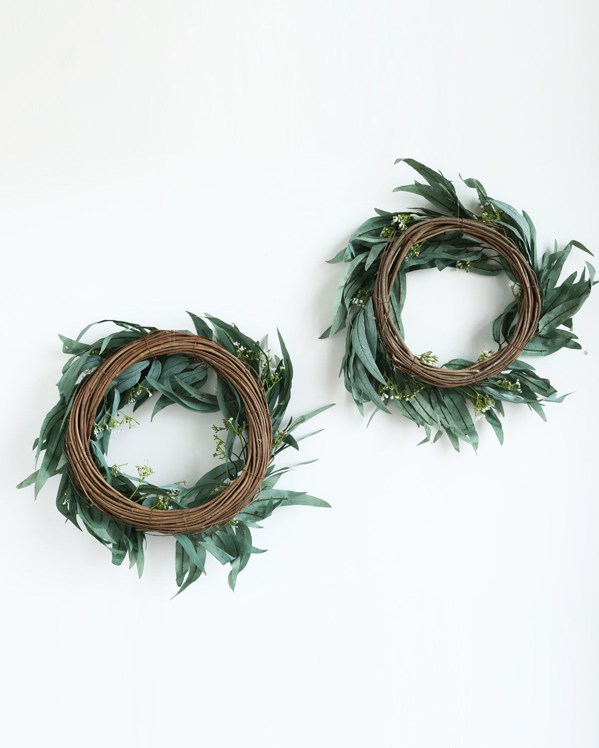 Dusty Green Willow Leaves Wreath