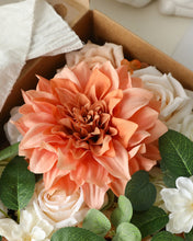 Load image into Gallery viewer, Best DIY Flower Arrangement Packages
