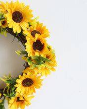 Load image into Gallery viewer, Artificial Sunflower Wreath - 15.7&quot;
