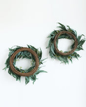 Load image into Gallery viewer, Dusty Green Willow Leaves Wreath
