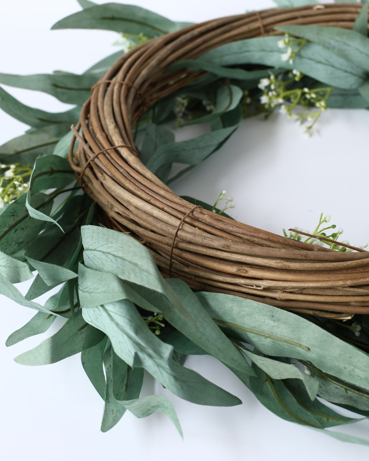 Grapevine Willow Leaves Wreath