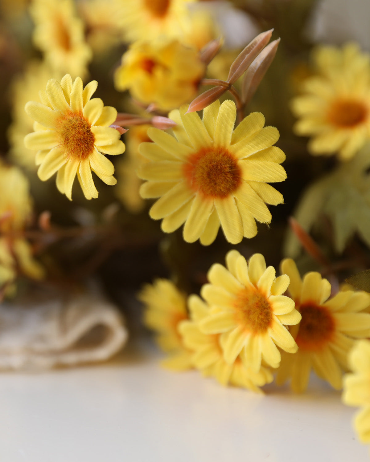 Most Realistic Artificial Daisies at AfloralDecor