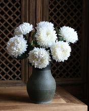 Load image into Gallery viewer, White Artificial Chrysanthemum Ball

