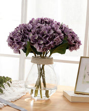 Load image into Gallery viewer, Fake Purple Hydrangea That Look Real
